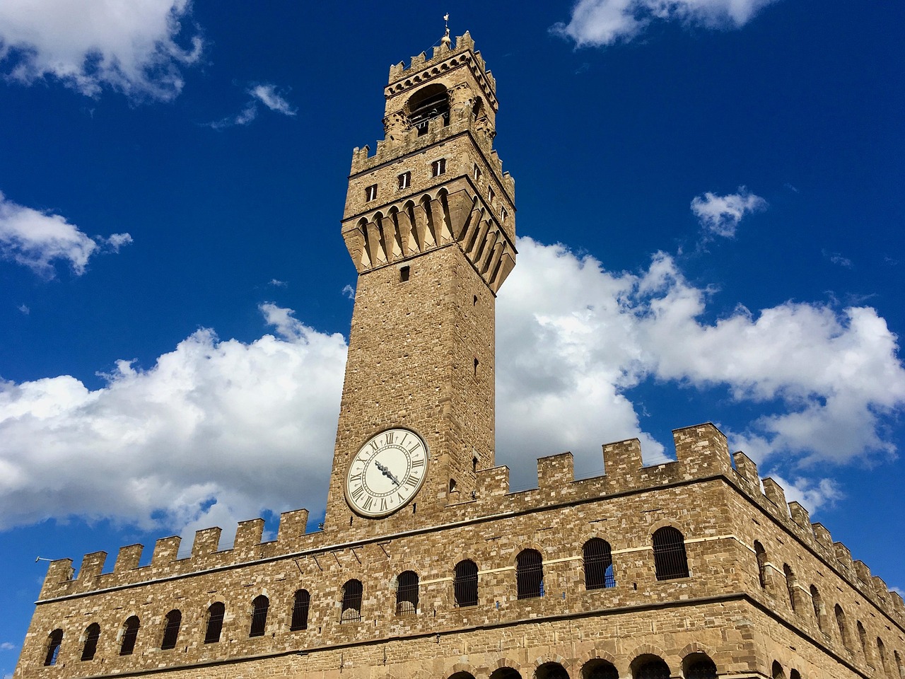 Consiglio comunale a Palazzo Vecchio: tramvia, cantieri e scudo verde